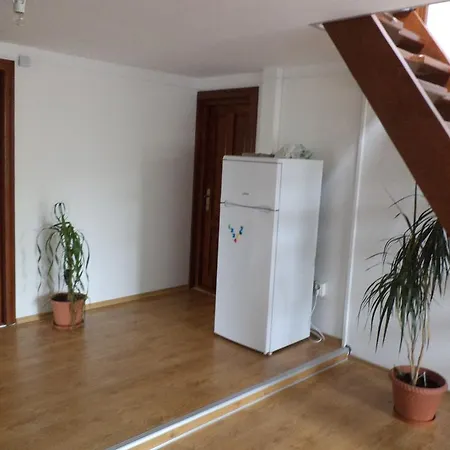 Πανσιόν De Inchiriat 